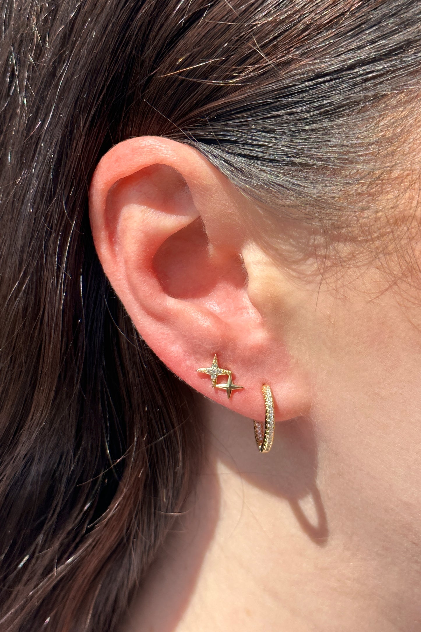 CRYSTAL ETERNITY HOOP EARRINGS GOLD