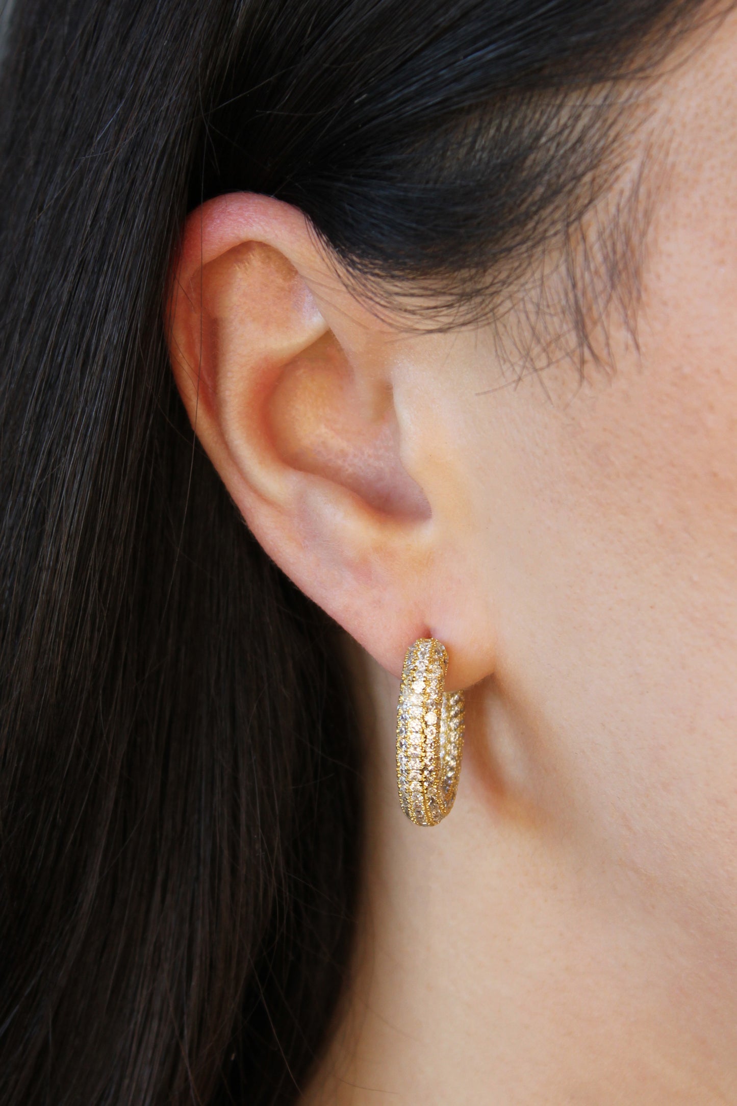 MIMI PAVÉ HOOP EARRINGS IN GOLD